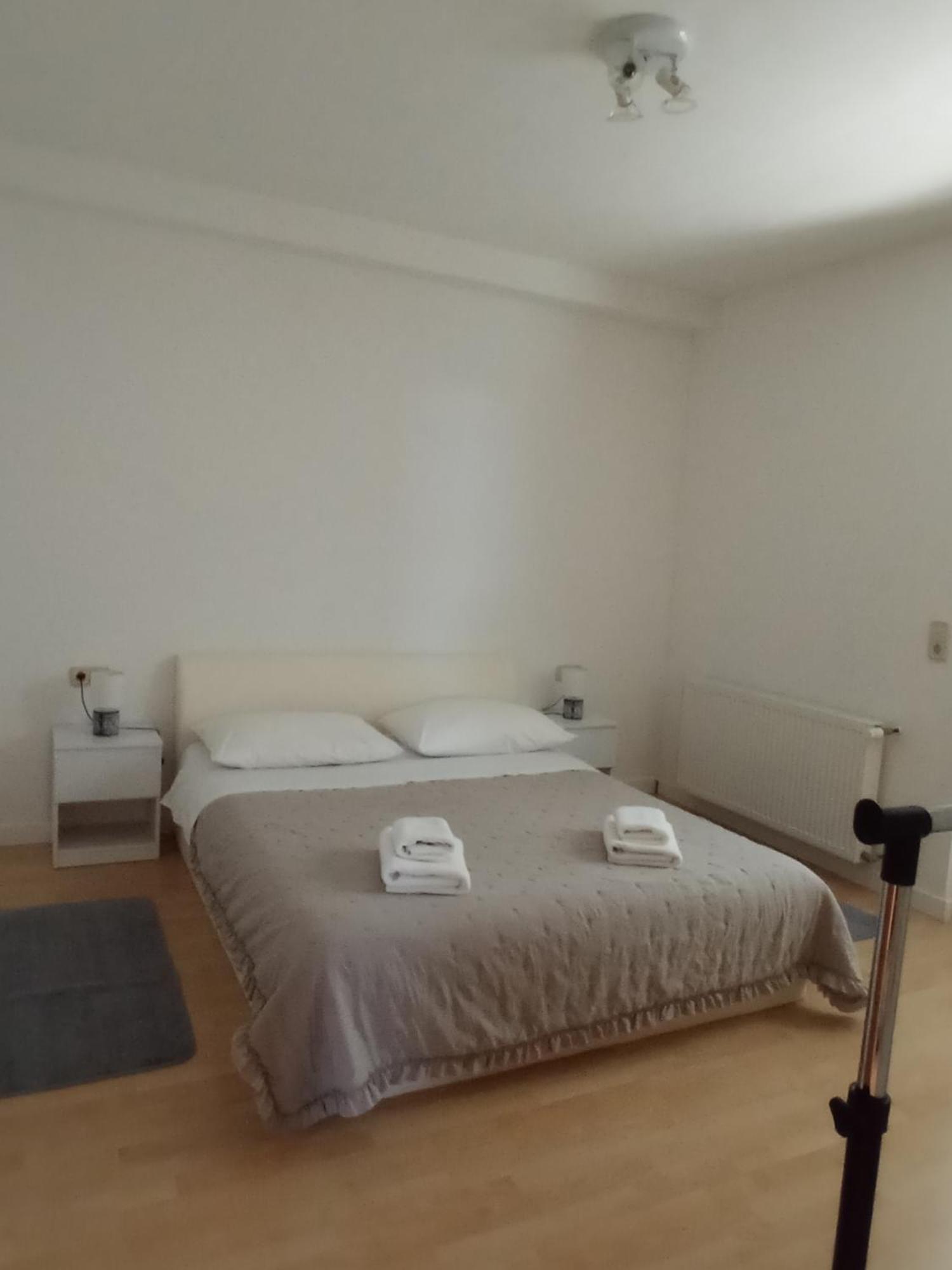 Apartman Carpe Diem Sutomiscica Exterior foto