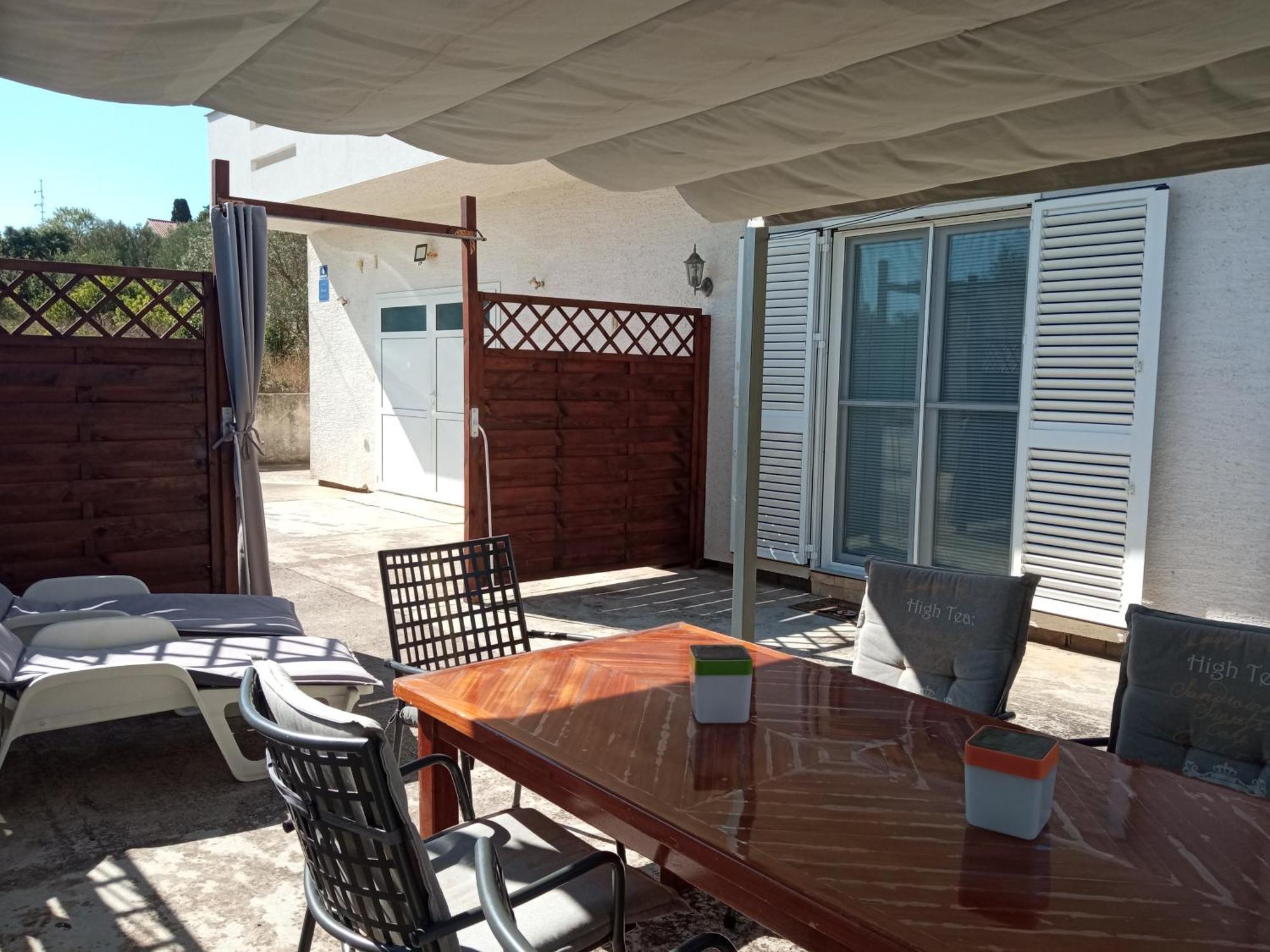 Apartman Carpe Diem Sutomiscica Exterior foto
